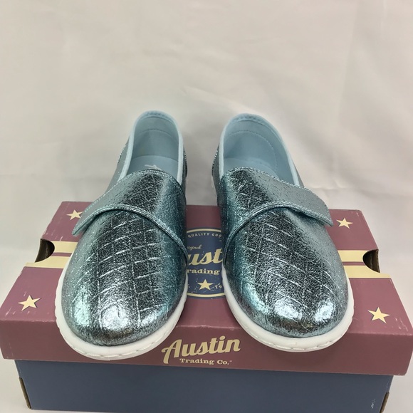 Austin Trading Co. Toddler Girls' Cotton Candy Quilted Slip-On Shoes - Picture 4 of 10